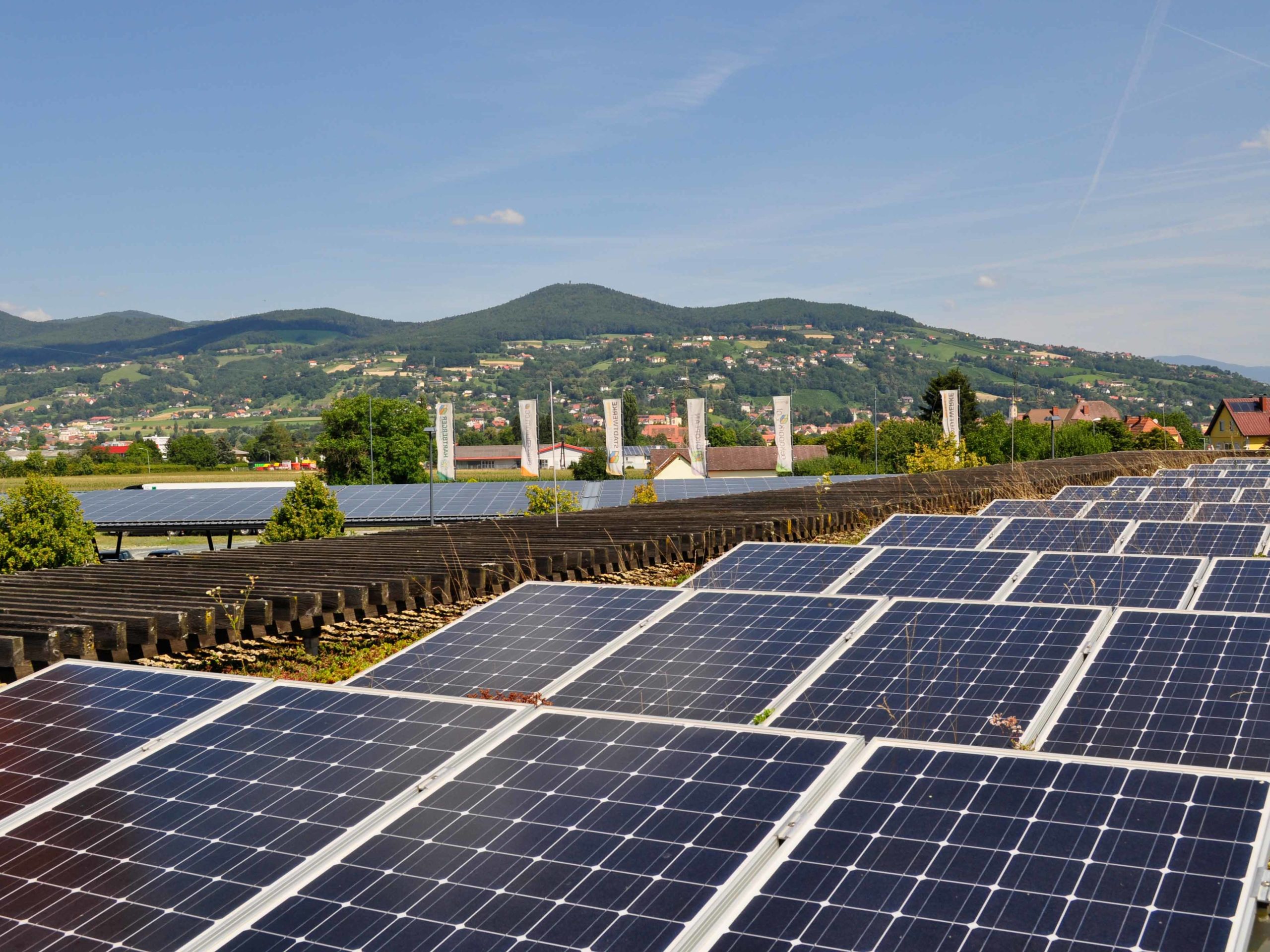 LEC Geschäftsmodelle Bild PV Anlagen